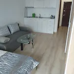 студио сони 1 아파트